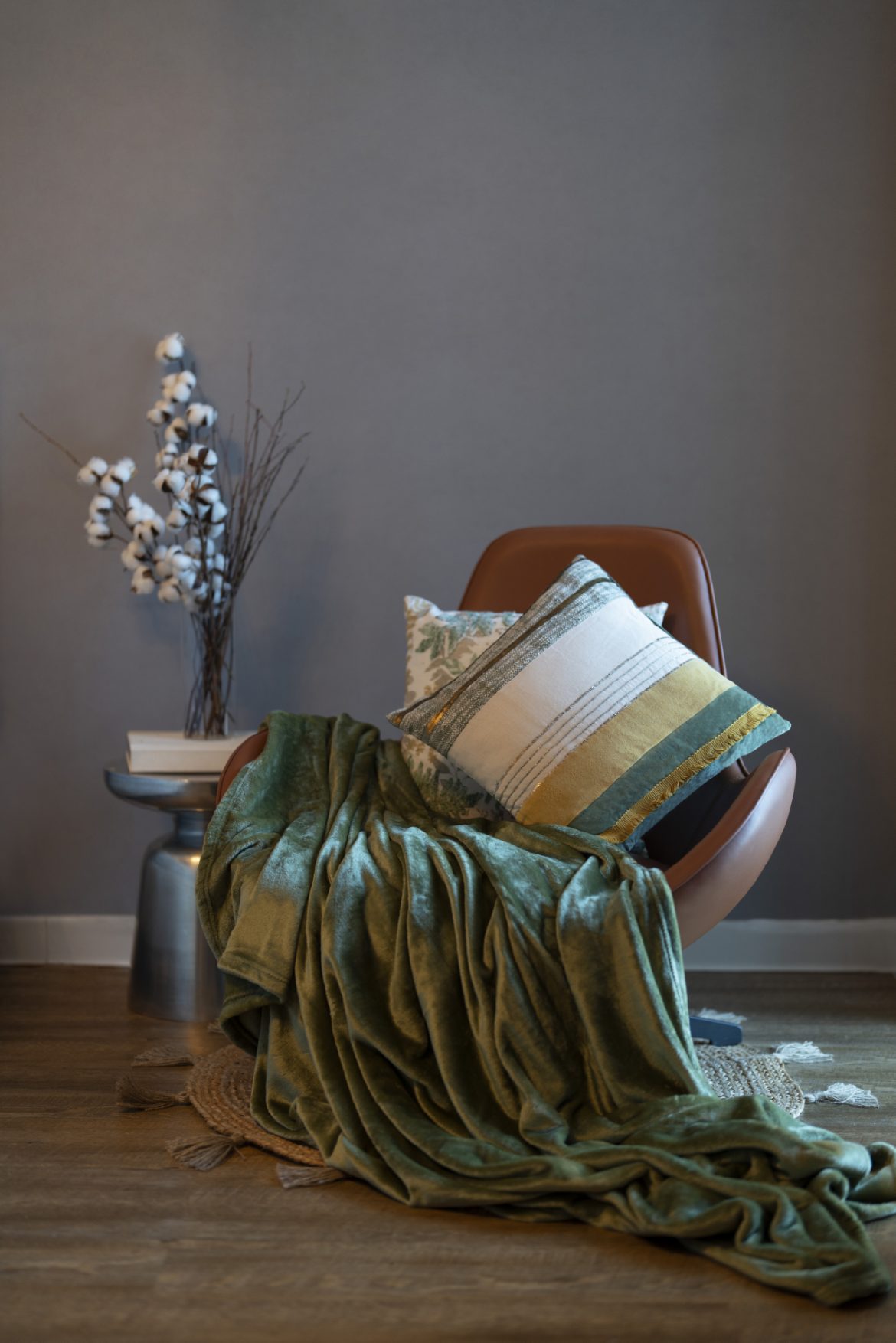 Winter Home Shoot 22-02878.eps