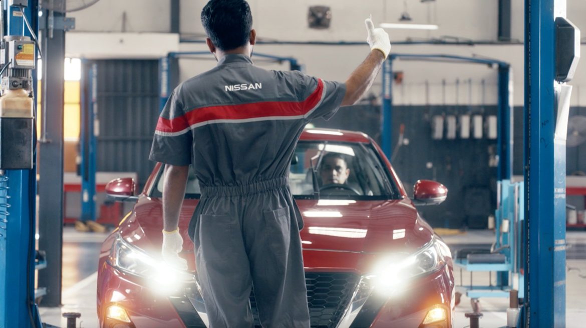 Nissan elevates engine performance and protection with five unique features of Nissan Genuine® Motor Oils (1)