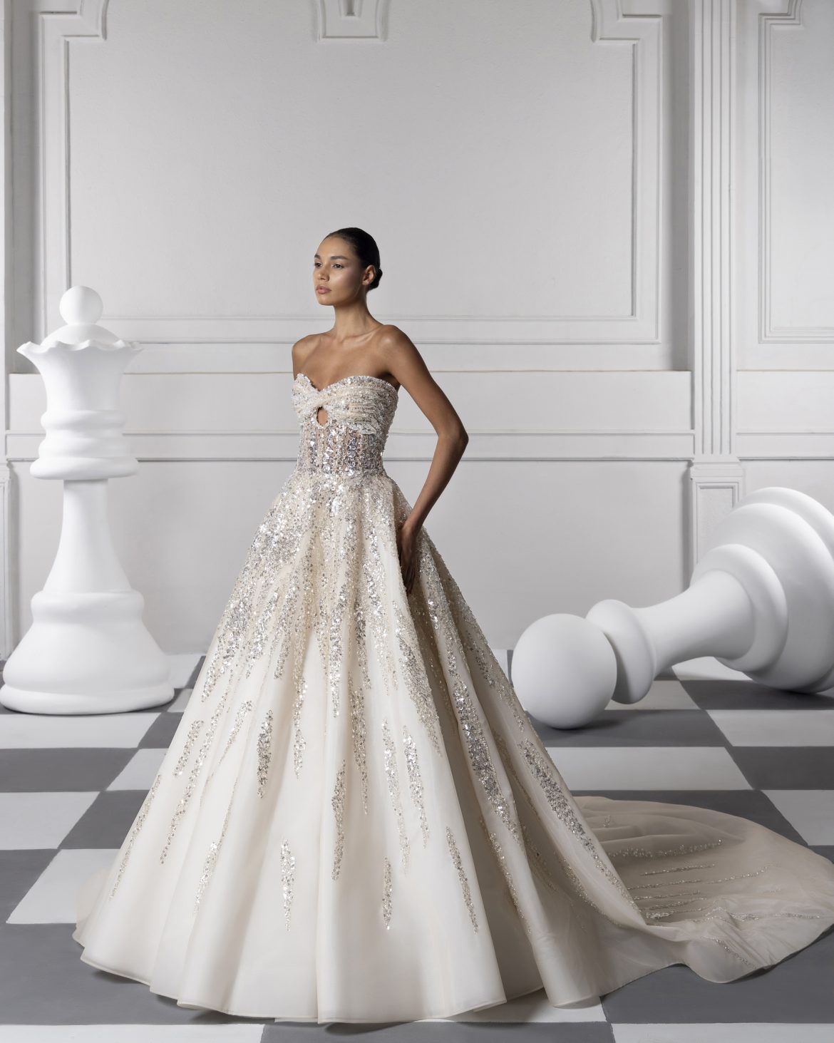 TONY-WARD-LA-MARIEE-FALL-2024-FRONT-01-FEARLESS