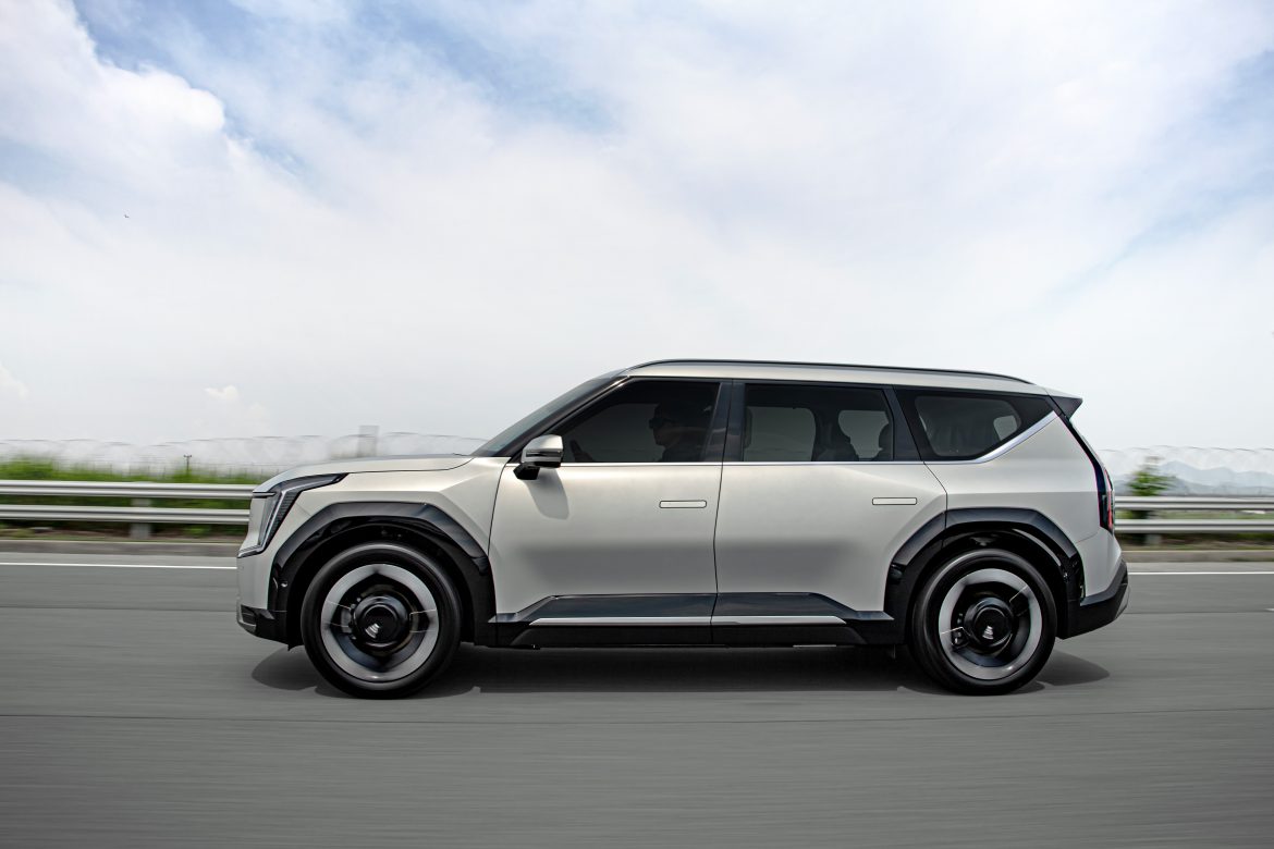 (Image) Kia secures top honors in 2023 Golden Steering Wheel Awards