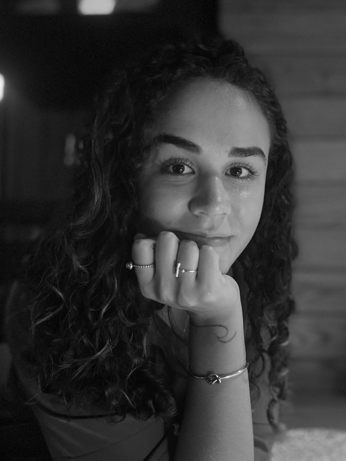B&W