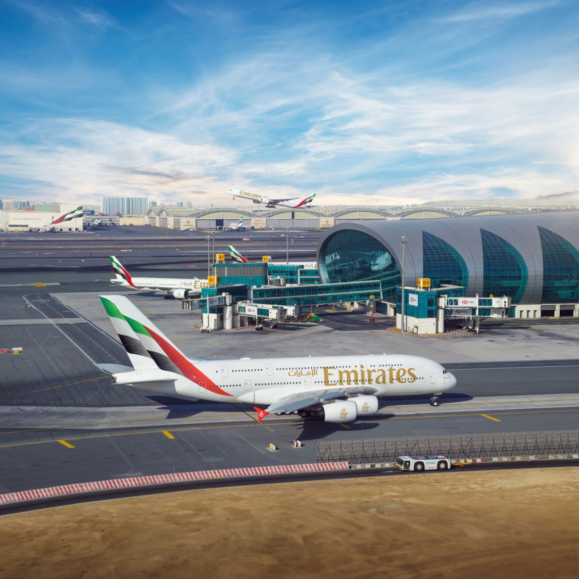 1920_a380-b777-dxb