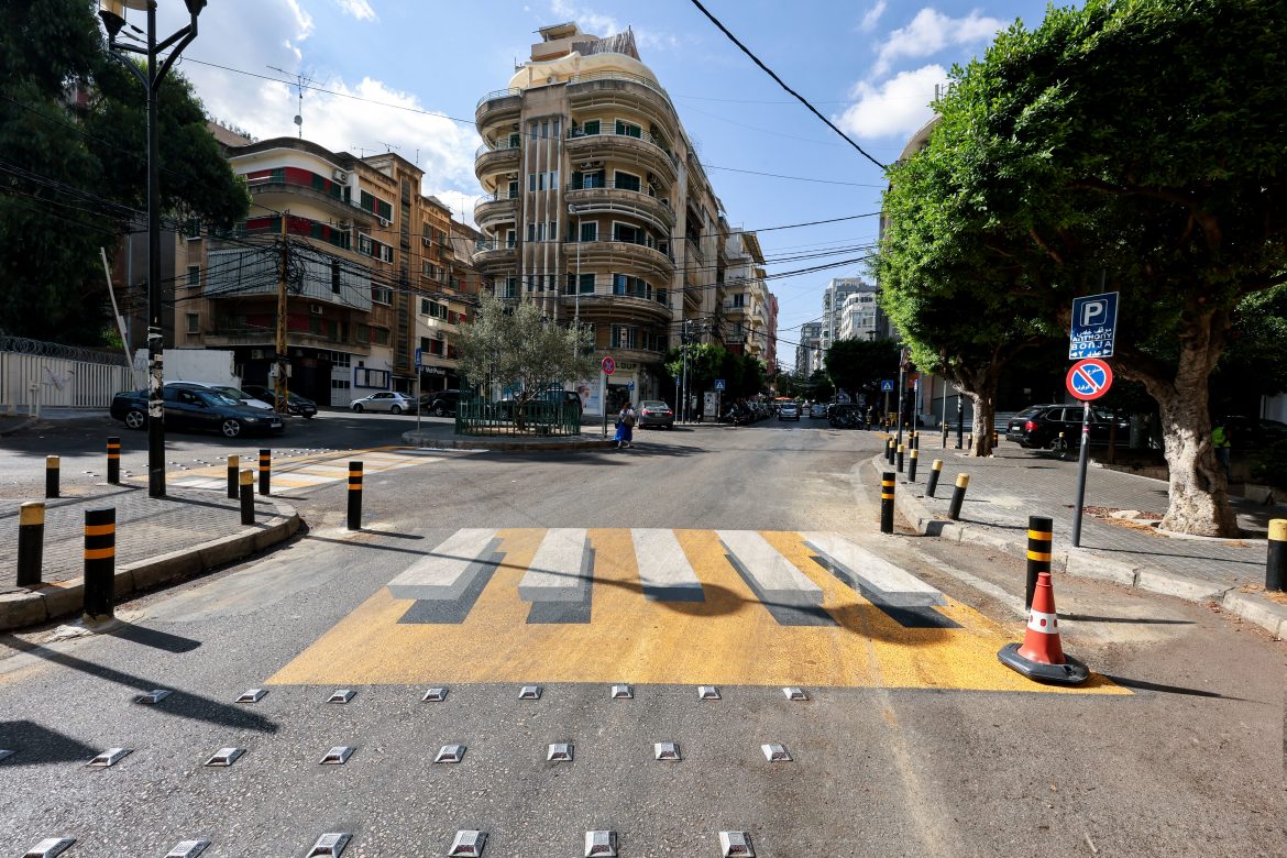 Pedestrian Crossing 4