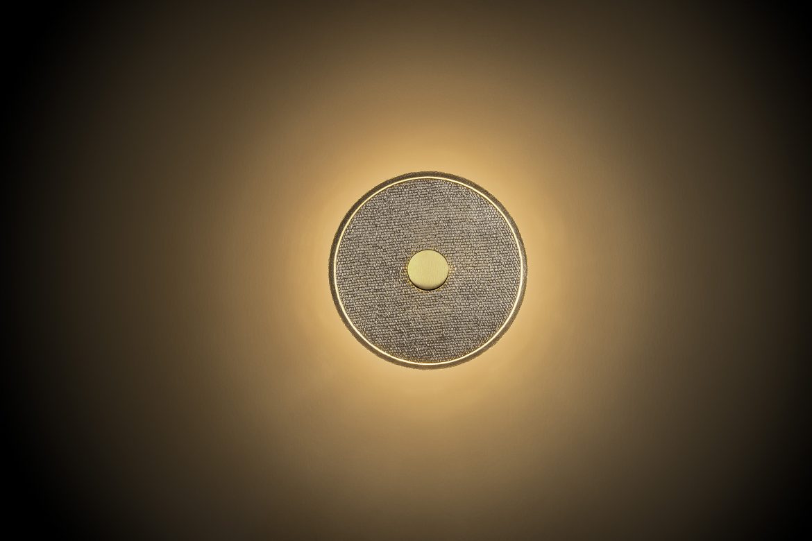 (2)
