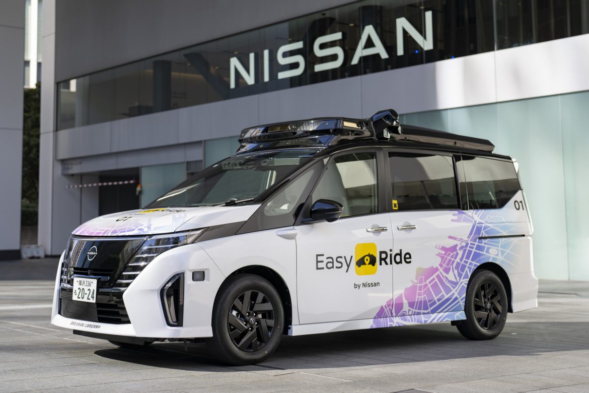 Nissan1)